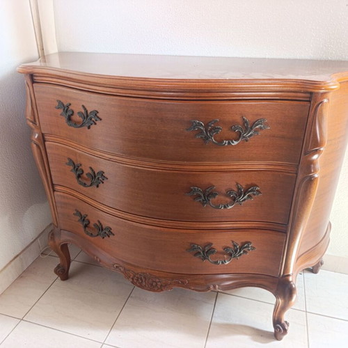 Wooden dresser classic French style like new