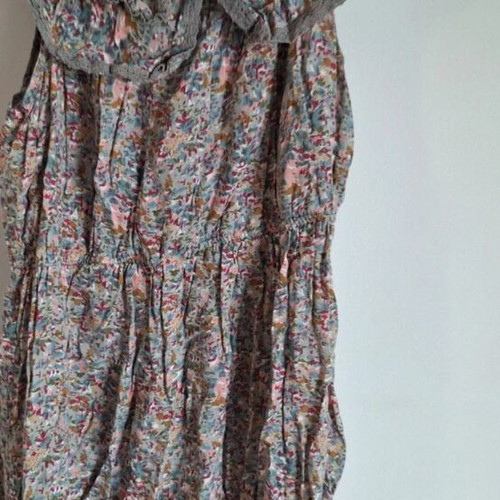 Summer dresses size small, pack of 6, like new