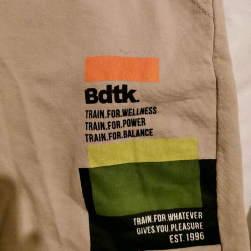 BodyTalk mako bermuda shorts used for 6-year-old boy beige