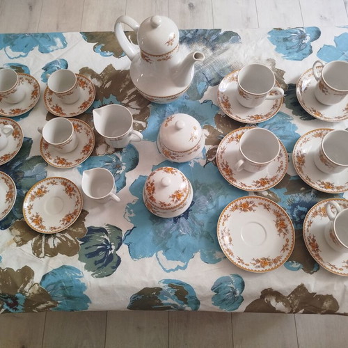 Serving set 27 pieces like new