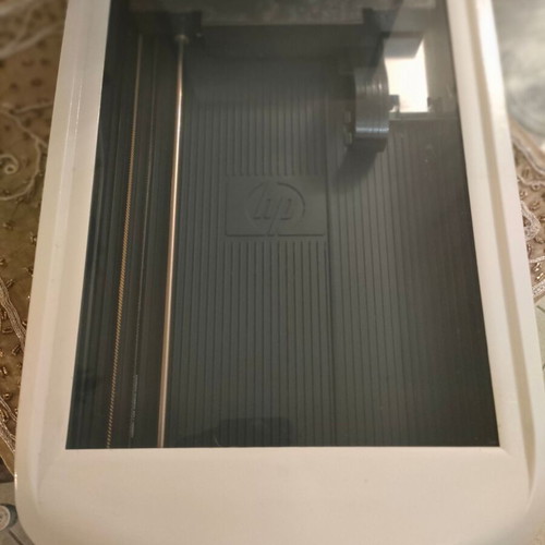 HP Scanjet 2400 flatbed scanner used