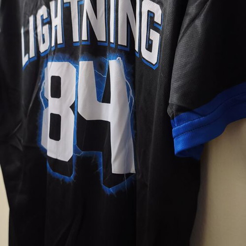Metallica football t-shirt large new, black polyester