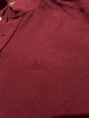 Polo shirt United Colors of Benetton men's burgundy like new