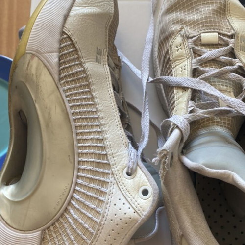 Nike basketball shoes used, size 44.5, white