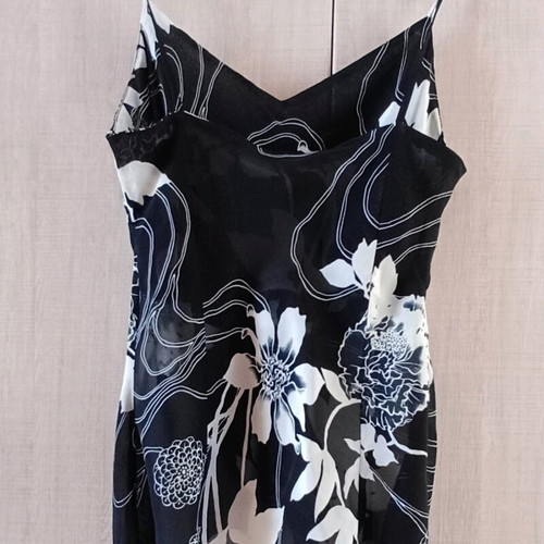 Black and white top long blouse like new with transparency
