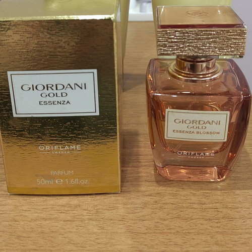 2 giordani gold fragrances