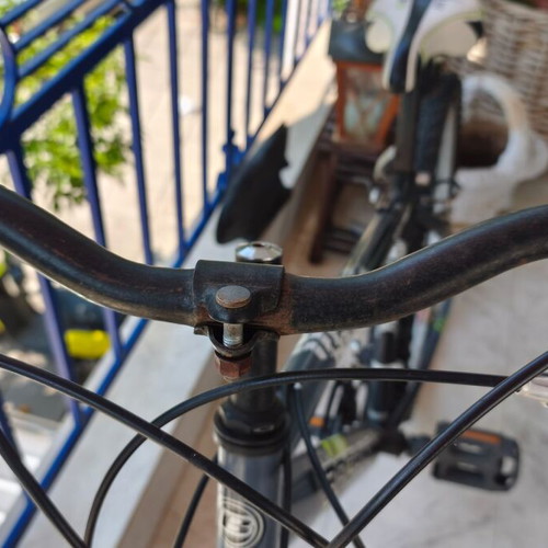 Mountain bike with gears, Thessaloniki