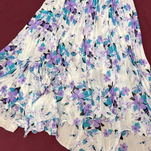 Summer pleated dress new with floral pattern in white and purple