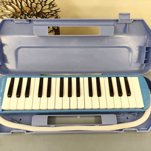 RP 1532 Melodica 32 keys new
