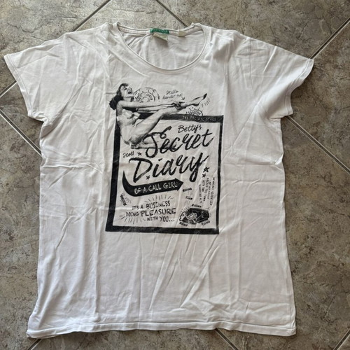 Funky Buddha T-shirt white large used, good condition