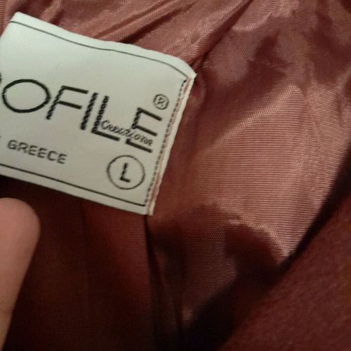 Vintage beige burgundy winter coat with zipper Large like new