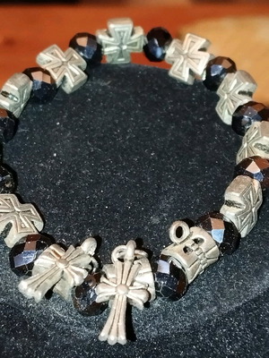 Bracelet used in good condition