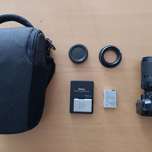 Nikon d5300 DSLR camera used with 18-140 lens and accessories