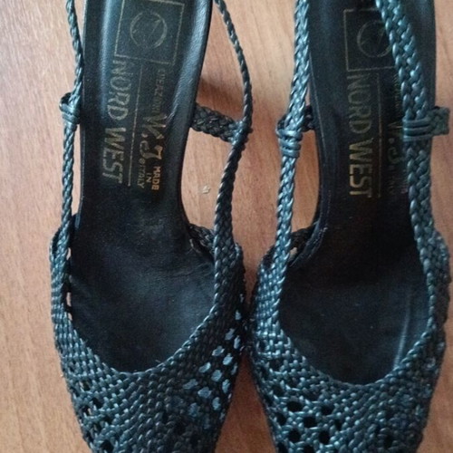 Vintage woven sandals size 40 like new, 1960s