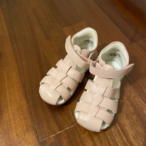 Kickers kids sandals size 24 like new