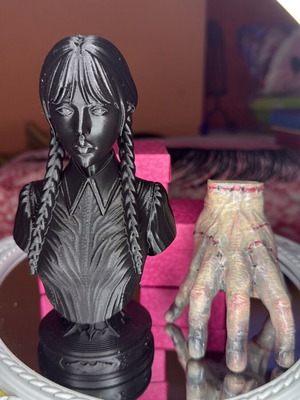 Wednesday Addams & Thing decorative sculpture set