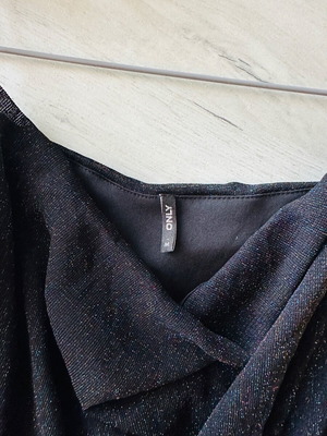 ONLY M черна мини рокля