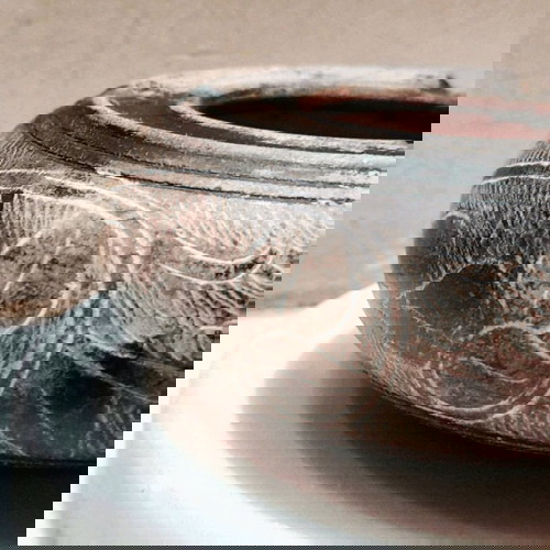 Ръчно изработена издълбана пепелник с камък от Мъртво море като нов