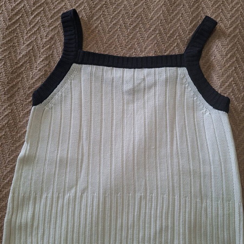 Women's knitted tank top small, like new, white and blue