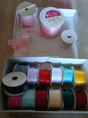 Vintage pack of 16 ribbons like new