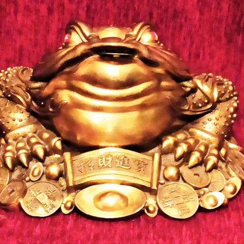 Large Feng Shui Frog new, solid bronze