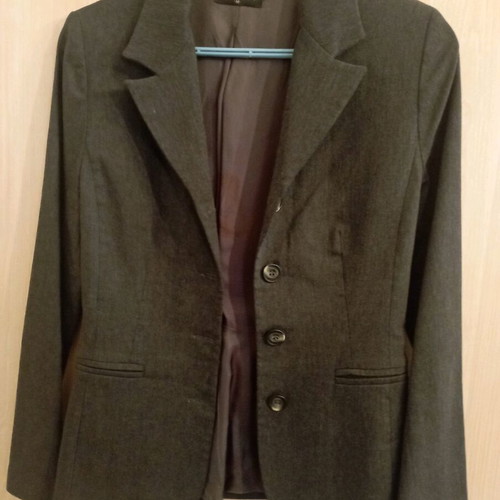 Attrattivo women's suit gray medium like new with skirt slit