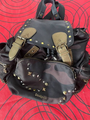 Desigual Γυναικείο Σακίδιο Πλάτης Μεταχειρισμένο Camo με Studs