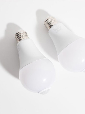 Led light bulbs E27 with motion sensor, warm light, pack of 2
