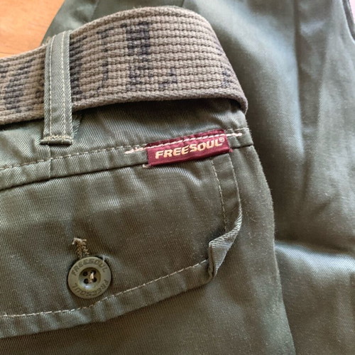 Khaki pants with belt Freesoul like new, green