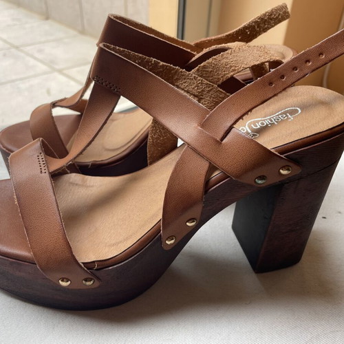 Heeled sandals new