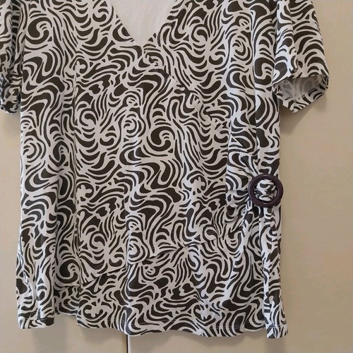 Blouse size XL new with abstract white and brown pattern
