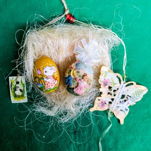 Easter Decoration Set like new, handmade eggs and butterfly