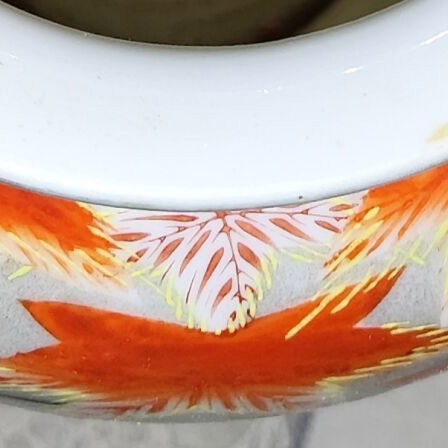Porcelain collectible vase from China like new, 24 cm height