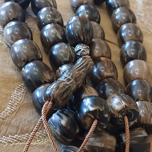 Worry beads used, 1970s vintage bakelite