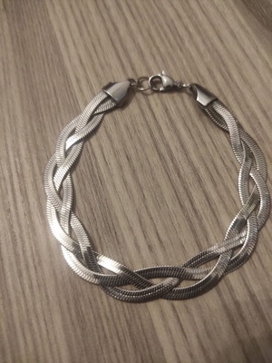 Steel bracelet new in silver color
