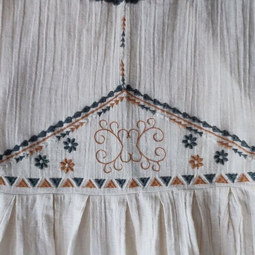 Boho T-shirt with embroidery