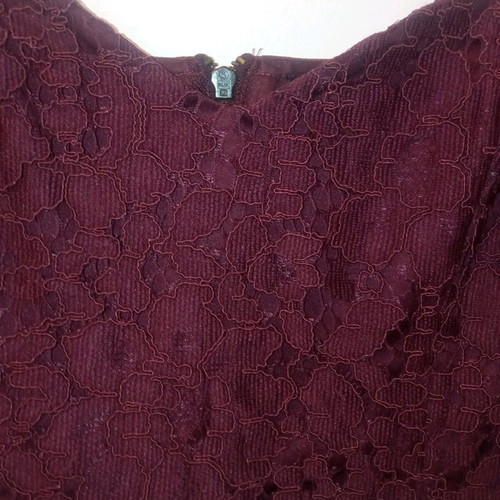 Short lace top like new, bordeaux color, size S,M