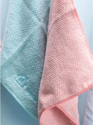 Tupperware general use towels set of 2 new