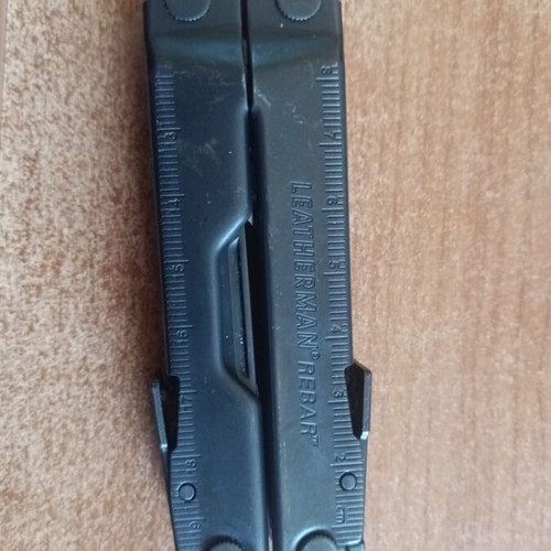 Leatherman Rebar Black Oxide multitool like new with case and box