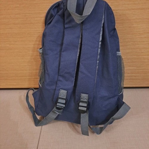 Backpack bag like new, dark blue with multiple pockets