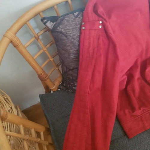 Guess jacket used, size M, red
