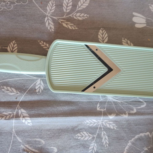 Cabbage grater like new, excellent condition