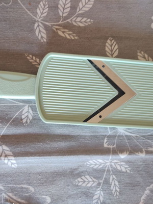Cabbage grater like new, excellent condition