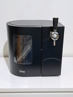 Izzy Beer Cooler Semi Conductor Electric Refrigerator SC-01A/PH55 like new