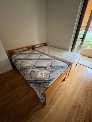 Single beds like new 1 by 2