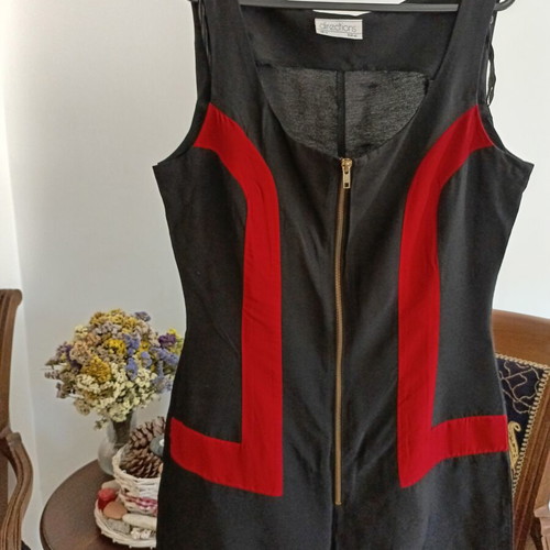 Directions Sleeveless Romper Size UK 14 EUR 40 Like New Black Red