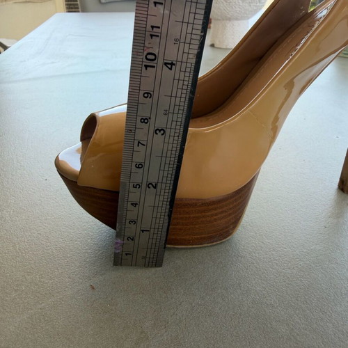 Jessica Simpson nude patent slingback platform heels size 37 used
