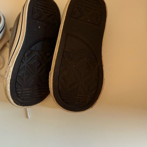 All Star Converse kids beige like new, size 21
