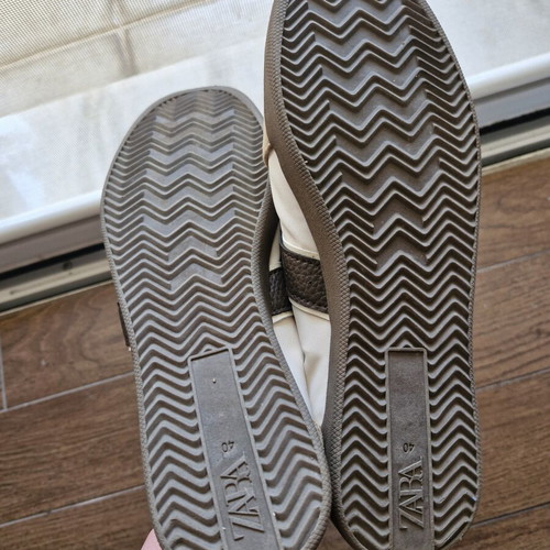 Zara sneakers size 40 like new, beige