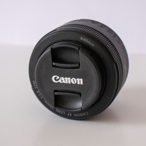 Canon EF 50mm f/1.8 STM lens like new